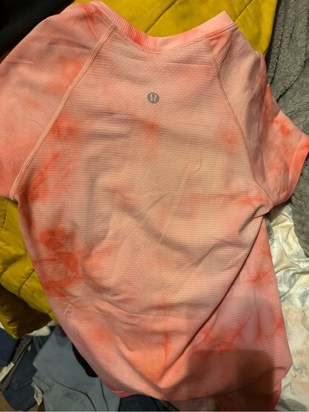 Lululemon Tie-Dye swiftly Short Sleeve Crewneck Top in pink coral